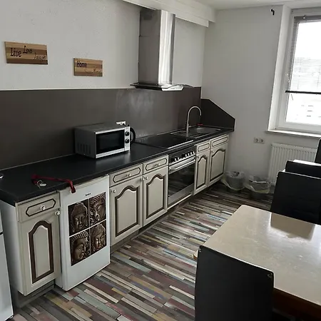 Apartment Restaurant Golsong *