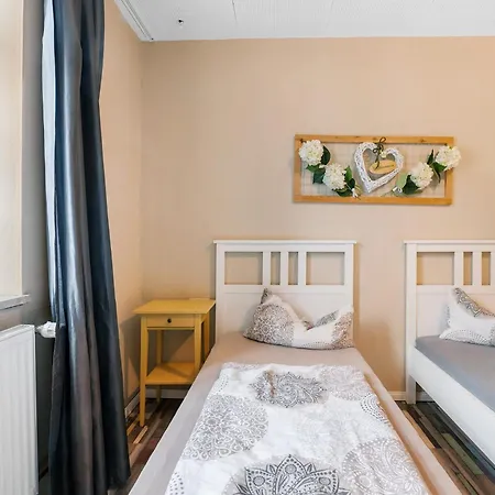 アパート Restaurant Golsong Thaleischweiler-Froschen